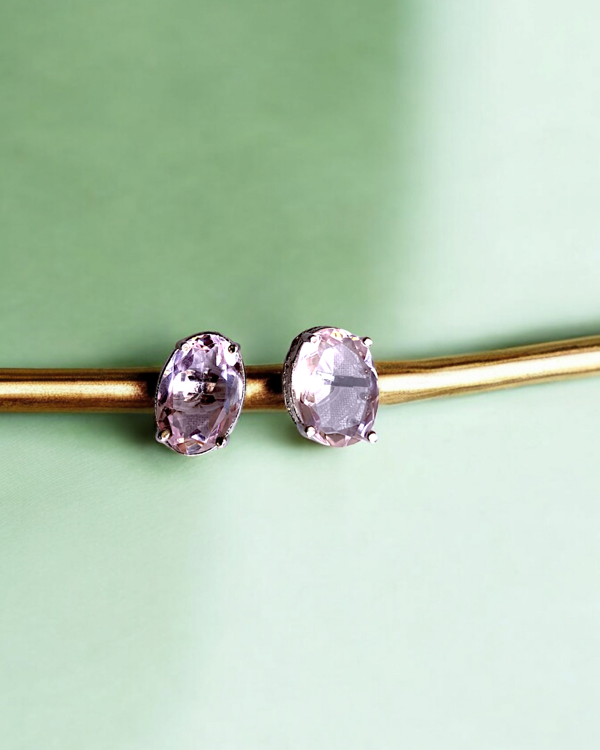 BLUSH PINK DIAMOND STUD