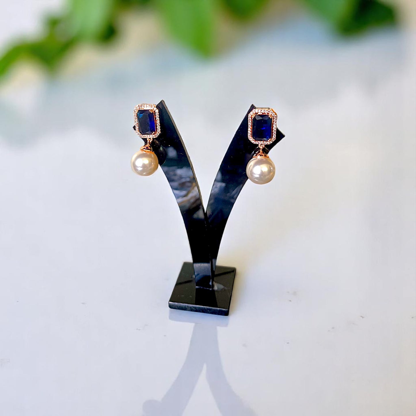 BLUE AVNI PEARL DROP