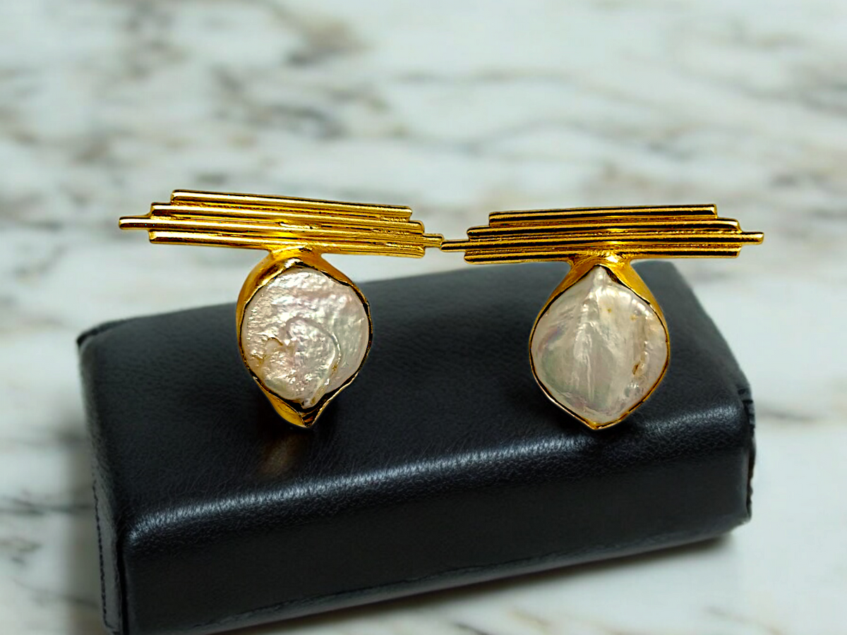LUSTRE BAROQUE PEARL STUD