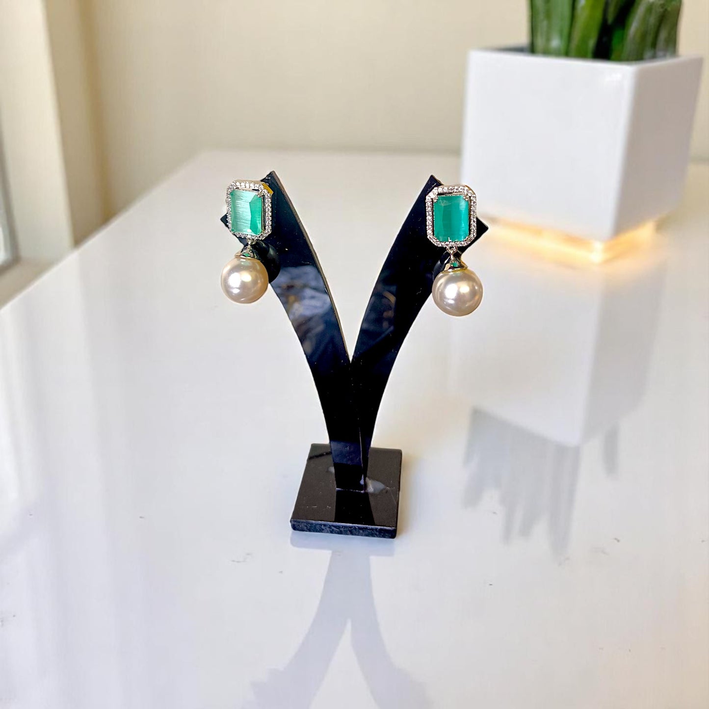 MINT AVNI PEARL DROP