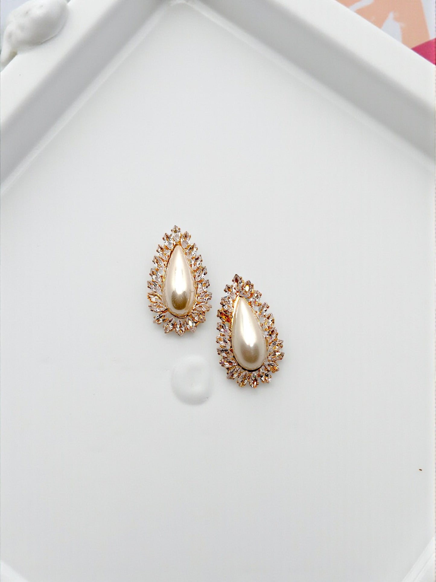 PEARL TEARDROP EARRINGS