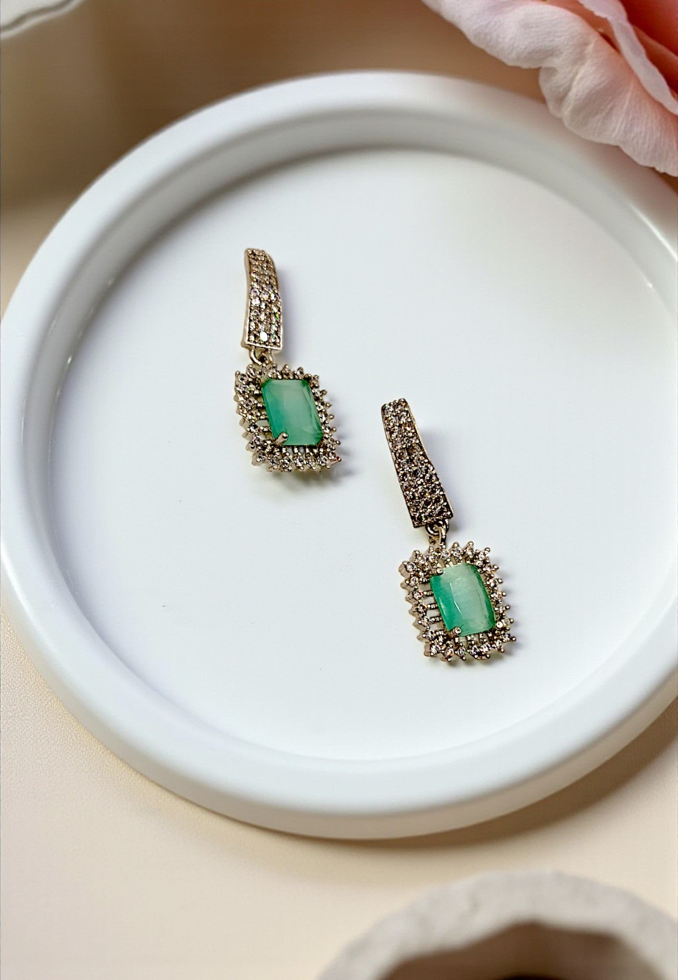 AD MINT DROP EARRINGS