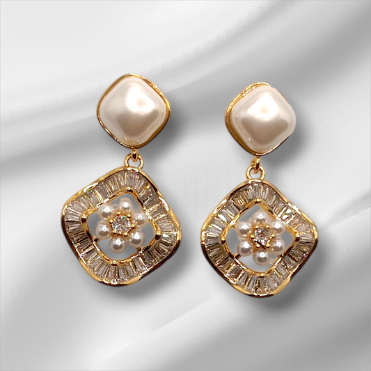 FLOWER  PEARL EARRINGS