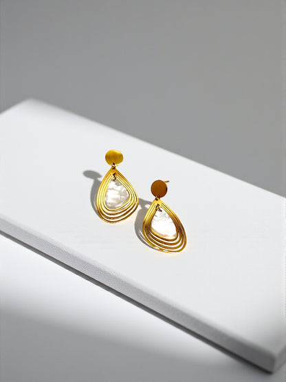 GOLD LAYERED EARRINGS
