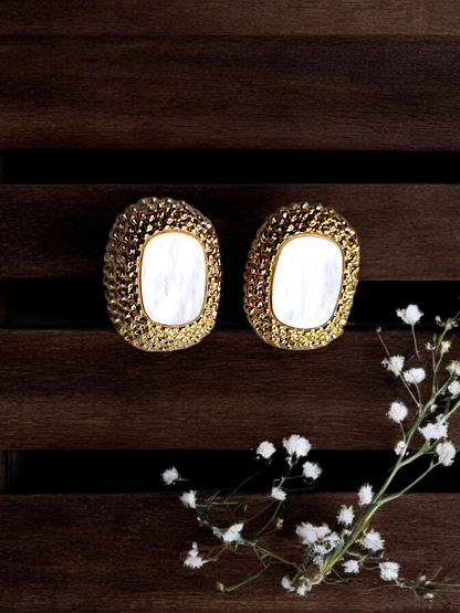 GOLDEN AVNI MOP STUD