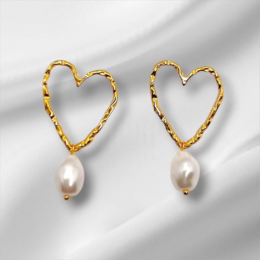 HEART PEARL EARRINGS