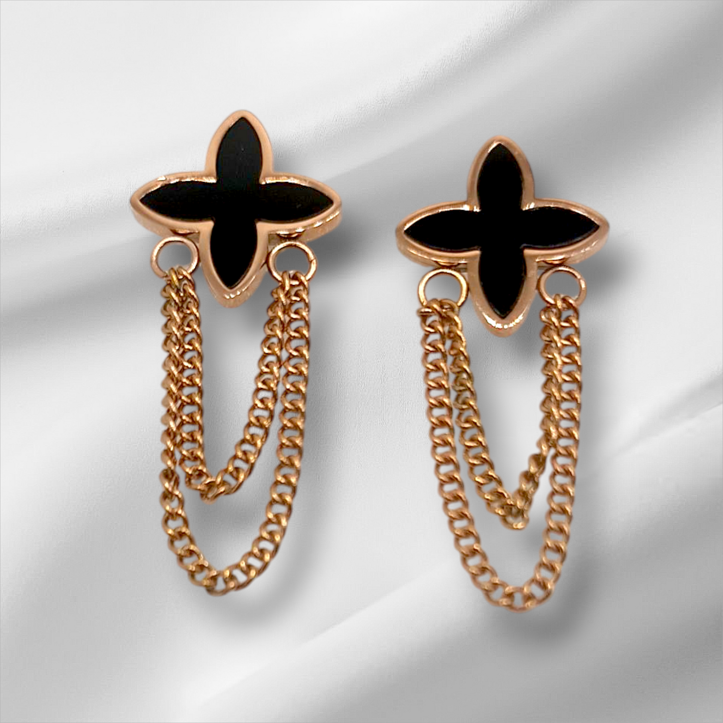 CLOVER CHAIN DANGLE EARRINGS
