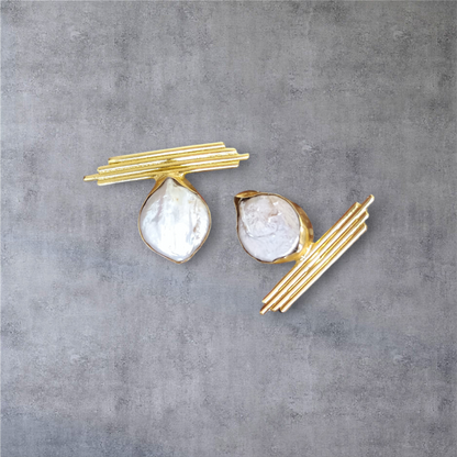 LUSTRE BAROQUE PEARL STUD
