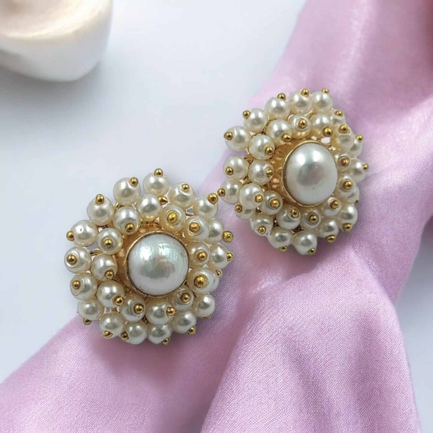 PEARL MANIA STUD