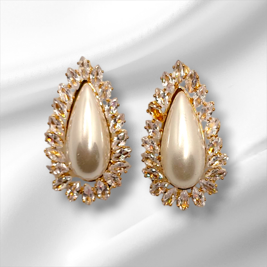 PEARL TEARDROP EARRINGS