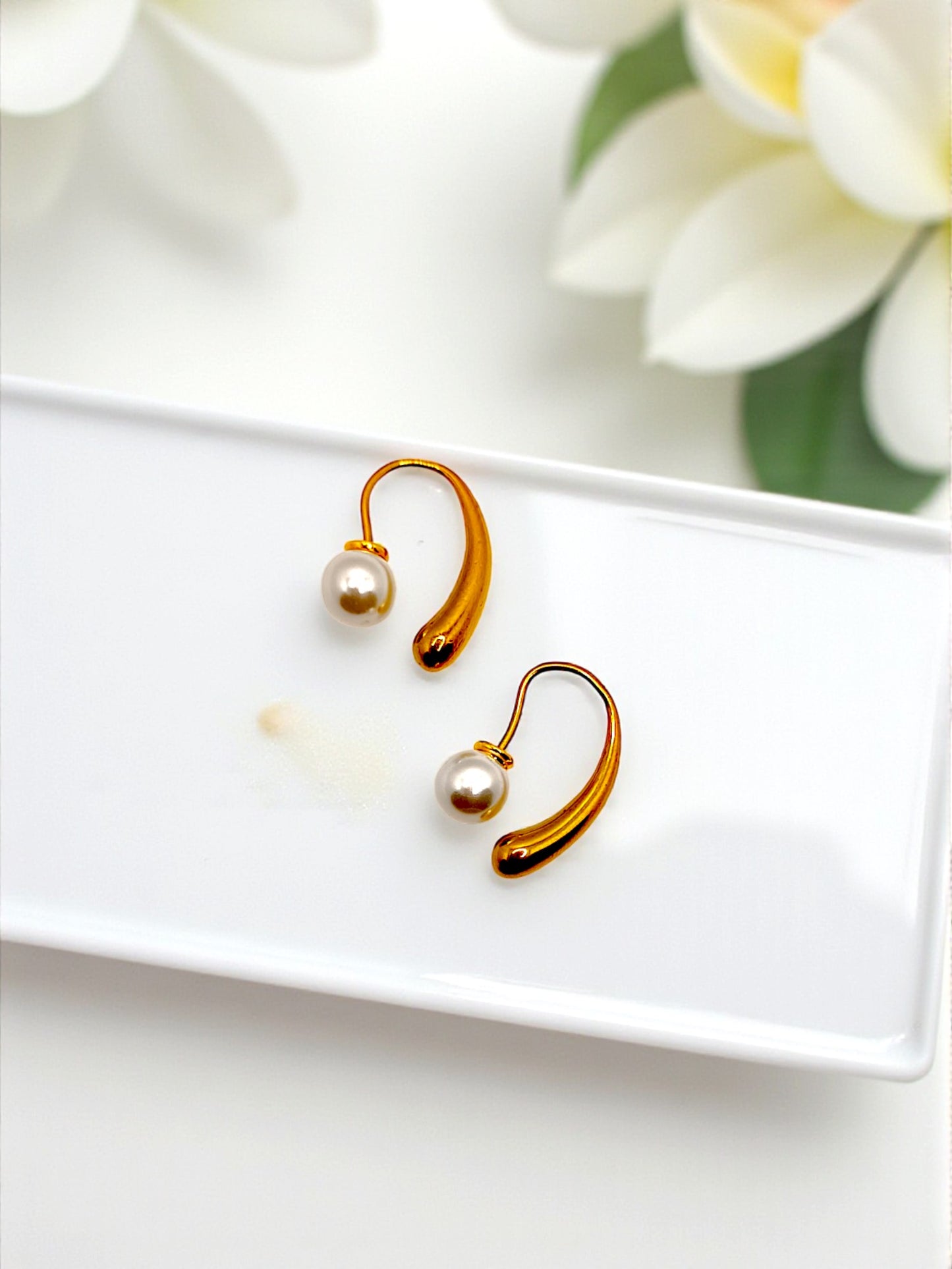 PEARL WATERDROP EARRINGS