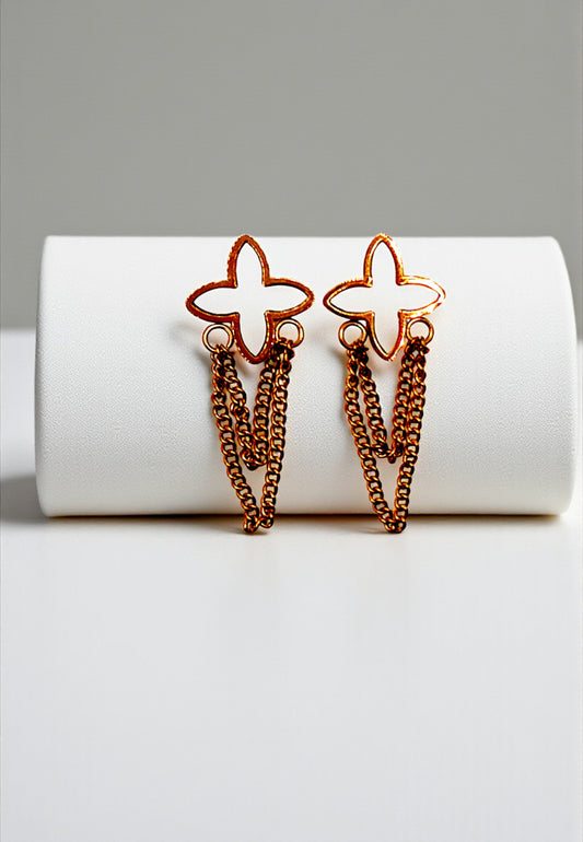 WHITE CLOVER CHAIN EARRINGS
